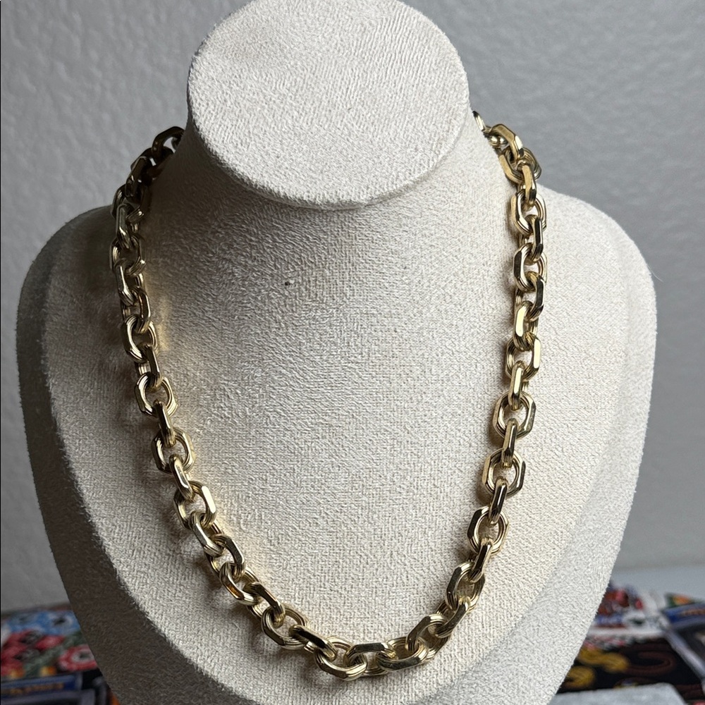 Vintage Anne Klein signed oval Goldtone Chain Necklace with lion clasp runway - Picture 3 of 13